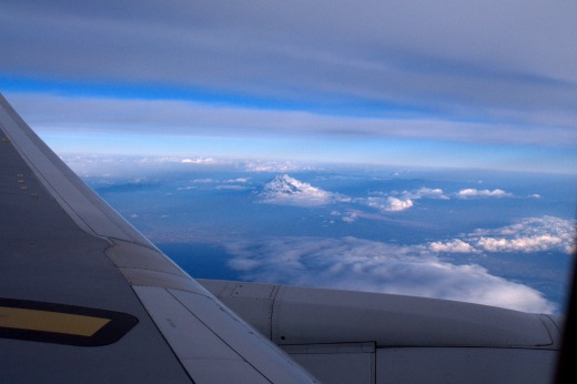 "飛行機からの富士山</p